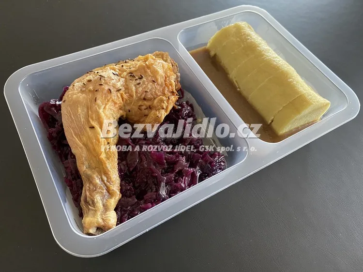 Meal 348 Pecene Kureci Stehno Ala Kachna S Bramborovym Knedlikem A Cervenym Zelim